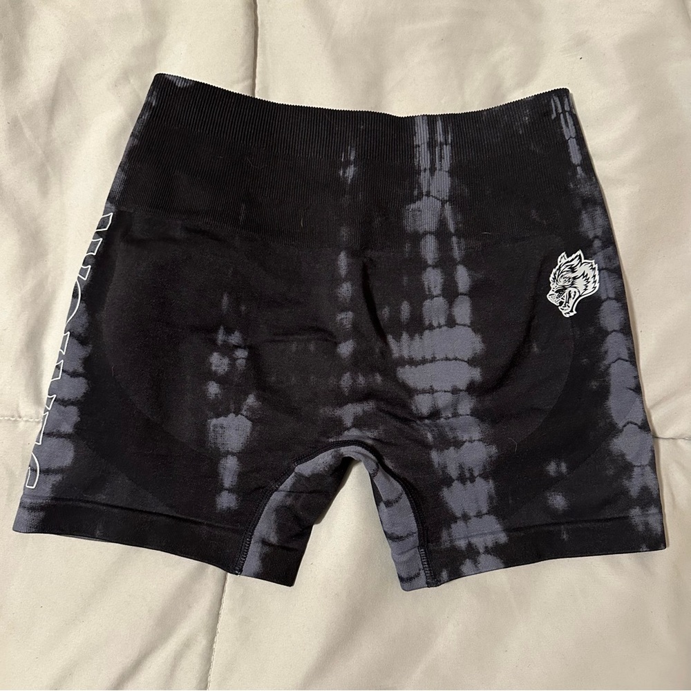 Darc Sport Everson Seamless shorts in midnight blue serpent